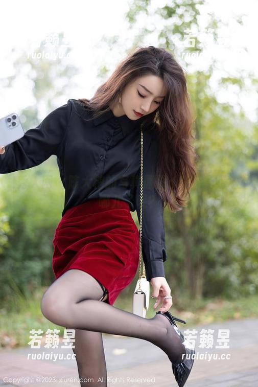 秀人网 - 陈大榕的写真原图：秘密都藏在哪儿了呢？