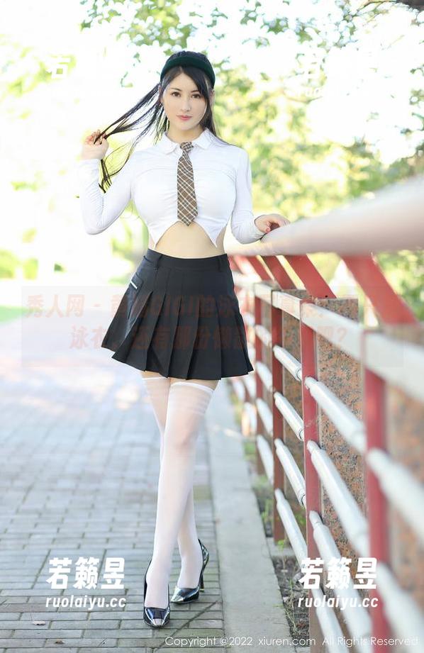 秀人网-黄婧GIGI 秀人网 - 黄婧GIGI的泳衣写真集:不只是泳衣,还有那份懒散的午后吧?