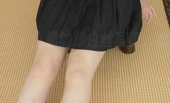 紧急企划 – 小恩的厚白丝写真：像云朵一样飘忽的梦
