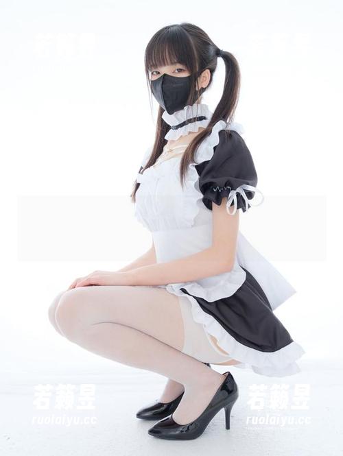 紧急企划 - 问你个问题：运动和小恩，谁更吸引眼球？来下载这个图片！