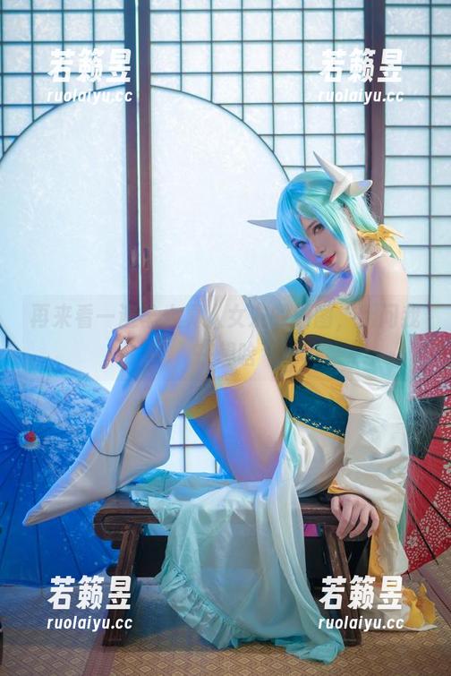 再来看一遍羊大真人女友的原图，别问我在想啥