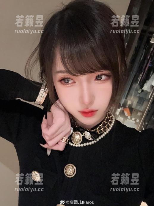 这赤裸裸的美！腐团儿Ikaros红裙资源收获，眼睛都在欢呼。