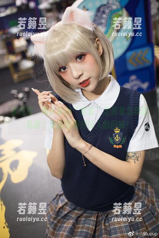 看原图，舞小喵的“套装”里藏着怎样的私语？更新就期待动人的回响！