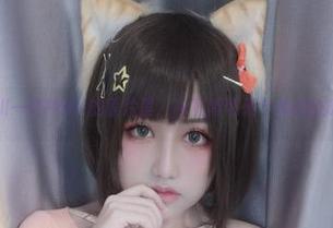 在芊川一笑MNK的照片里，jk赛博可是个美丽的意外！