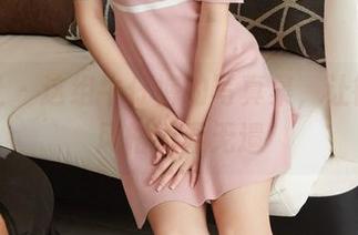 蜜桃社 – 这组牛仔裤的写真集，让铃木的风格尽显无遗