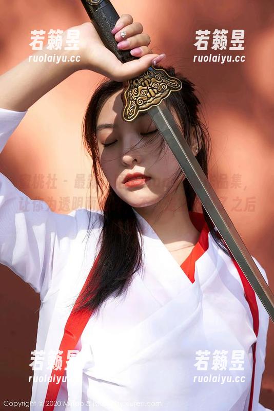 蜜桃社 - 最新！陌子Mandy的作品集，让你为透明而心碎，不，是被心碎了之后的透明。