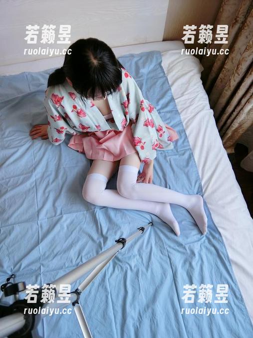 西尔酱的原图精选，你猜猜她藏了什么秘密？