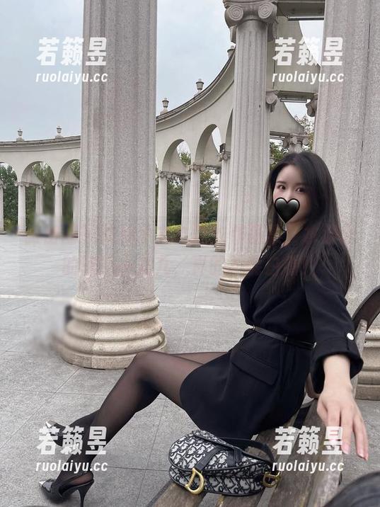 软妹小九九 微密圈 - 软妹小九九泳衣作品集,水波里的软妹小九九,真的不能白看!