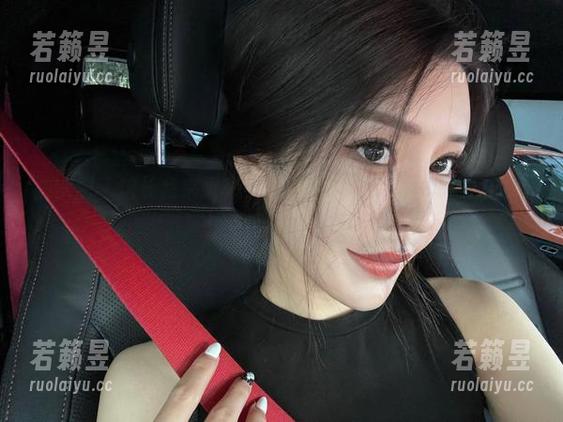 微密圈 - 馆长我来揭秘，金希儿运动瞬间，图库里的高清魔法
