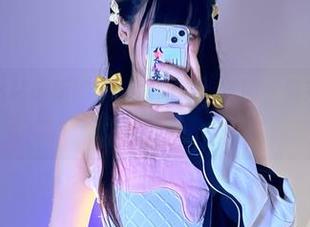 阿九从不咕咕最新的定制渔网黑丝套图，看完保证你不想离开屏幕！