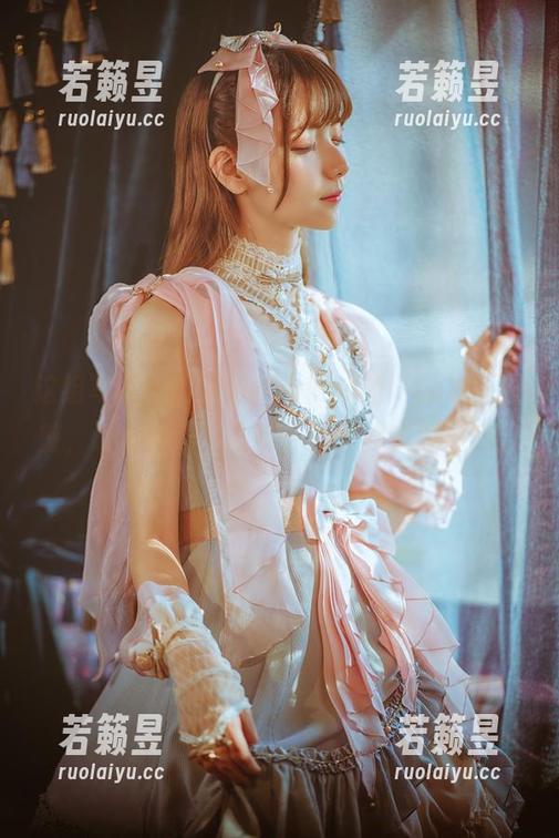这组写真在陆卿卿kyokyo的“Lo娘”面前，谁都得乖乖投降，资源越多越好哟。