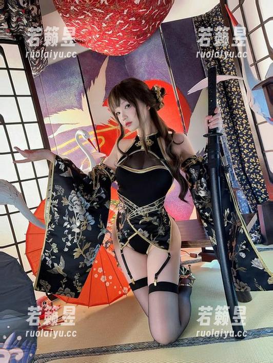 看雪晴Astra的FGO写真，定制得有点过分，但又不想说它坏话…