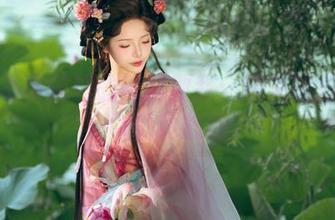 雯妹不讲道理的照片教我：原来旅拍也可以低调炫酷