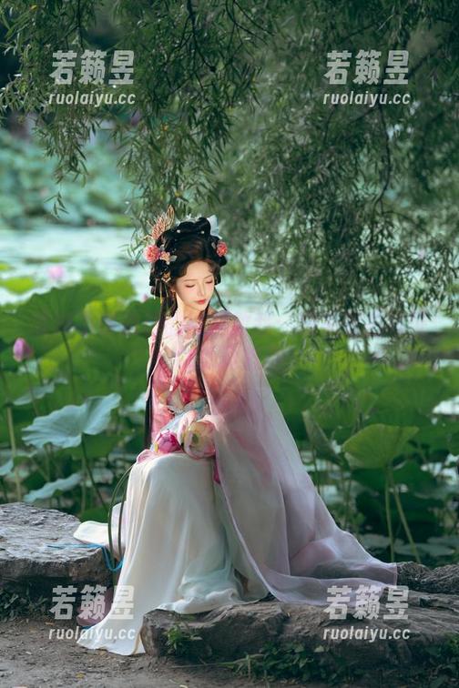 雯妹不讲道理的照片教我：原来旅拍也可以低调炫酷