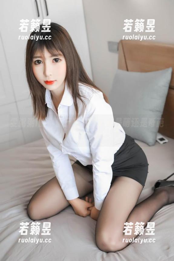 雯粥粥i 雯粥粥i的小僵尸写真,究竟是萌还是奇葩?