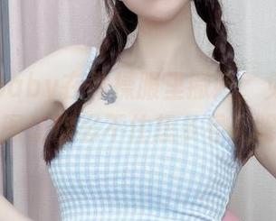 鹿八岁baby在体操服里撒娇，免费的原图让你忍不住想多看几眼
