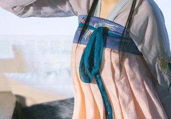 黑天鹅与星穹铁道，鹿八岁baby的网盘里又来了什么奇葩作品？
