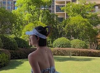 微密圈 – 跳进鹿瑶的定制写真，原来多一个情人真的不简单，但可以加个调料！