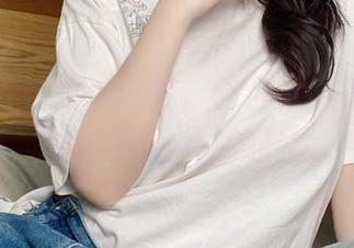 观看鹿野希网袜合集，偶尔觉得我也想试试这绝妙的搭配。